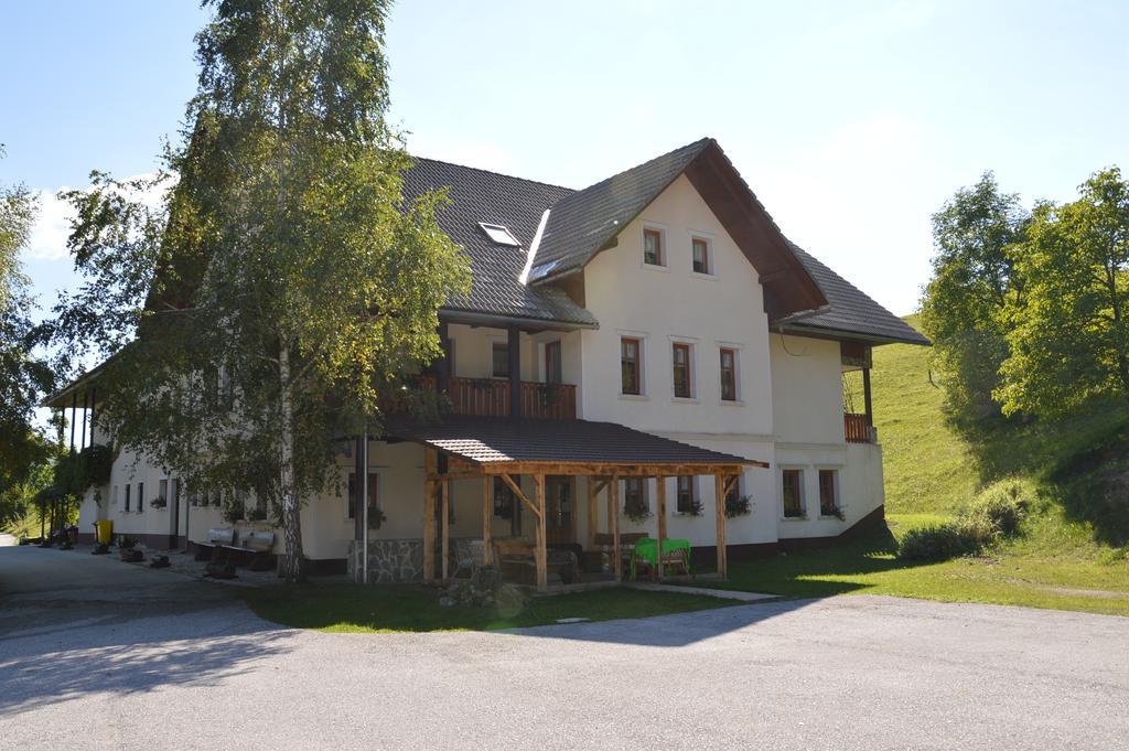 Apartmens And Rooms Sostar Cerkno Exterior photo